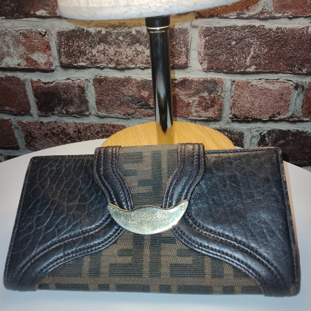 Fendi Wallet Black and Brown